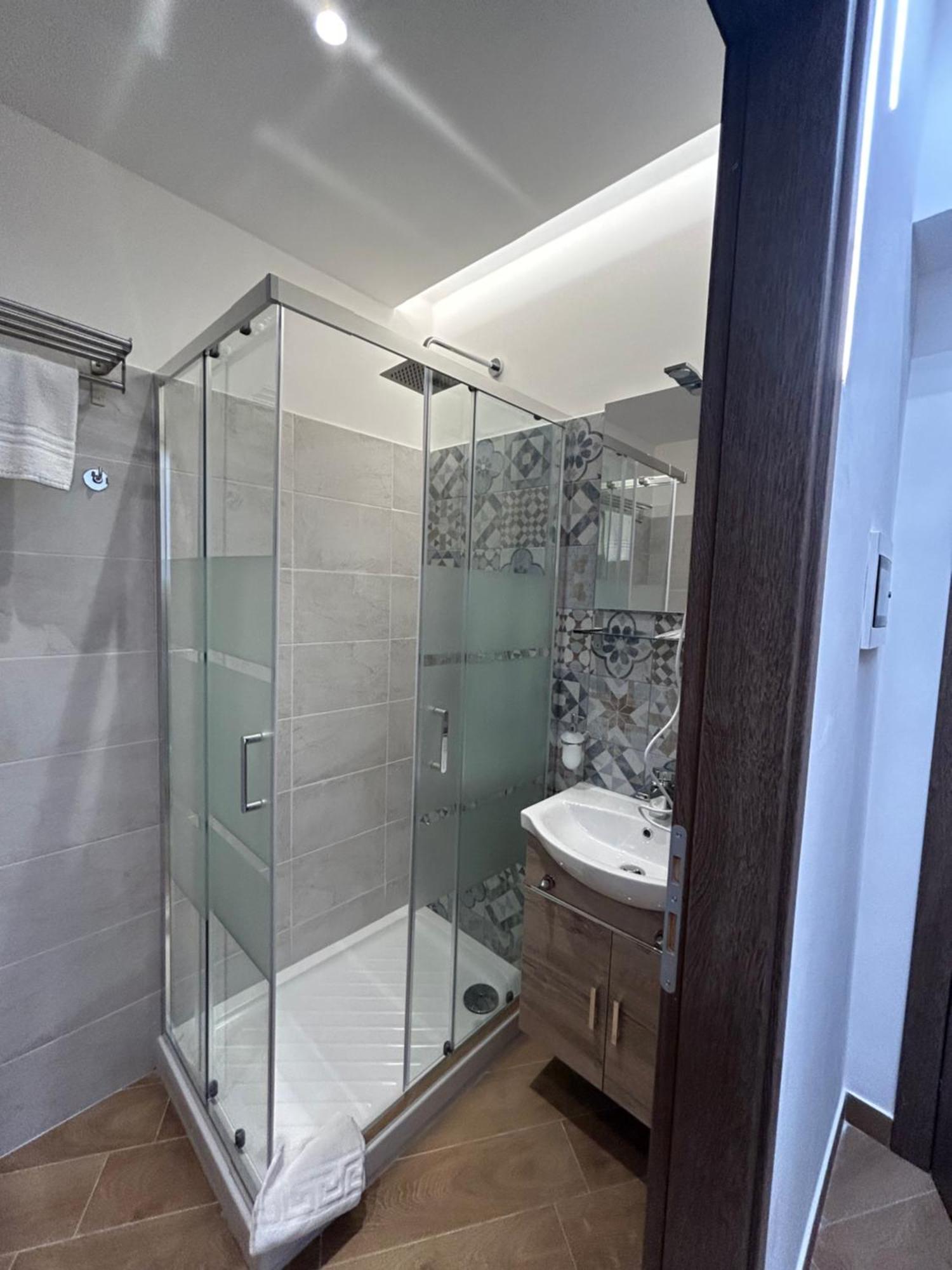 Grimaldi Comfort Guest House Zewnętrze zdjęcie